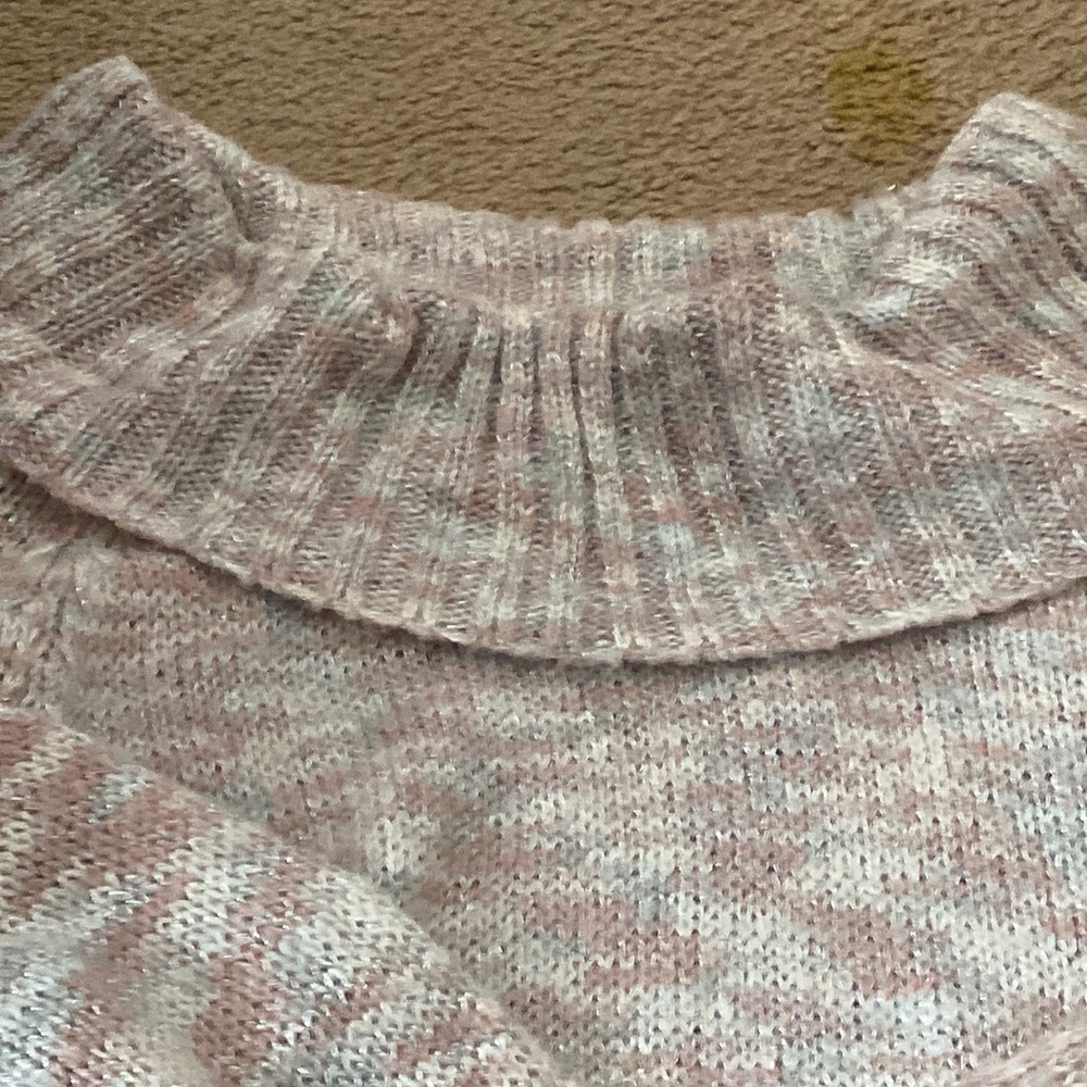 Soft Sweater - Picture 2 of 5